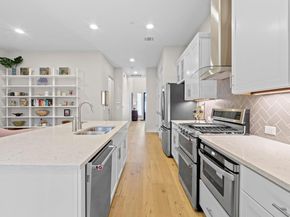 4323 Spicewood Springs RD 6, Austin TX 78759