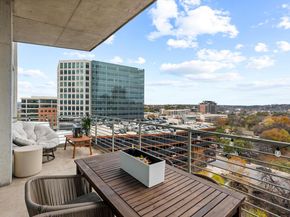 800 W 5th ST 902, Austin TX 78703