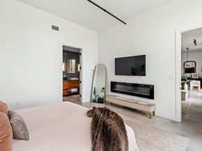 800 W 5th ST 902, Austin TX 78703