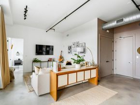 800 W 5th ST 902, Austin TX 78703