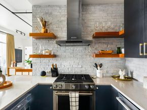 800 W 5th ST 902, Austin TX 78703