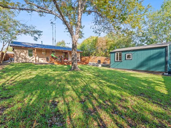 8801 Redfield LN, Austin TX 78758