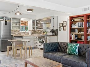 8801 Redfield LN, Austin TX 78758