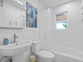 8801 Redfield LN, Austin TX 78758