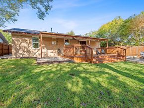 8801 Redfield LN, Austin TX 78758