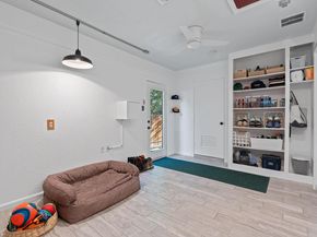 8801 Redfield LN, Austin TX 78758