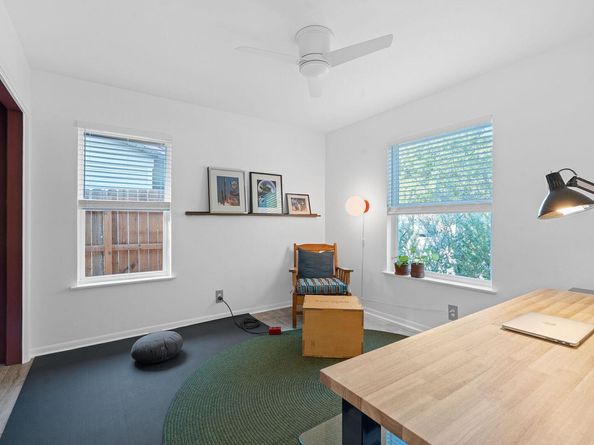 8801 Redfield LN, Austin TX 78758