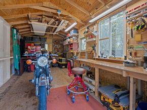 8801 Redfield LN, Austin TX 78758