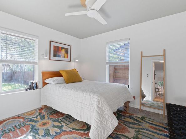 8801 Redfield LN, Austin TX 78758