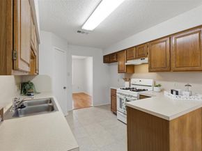 5305 Wolf RUN, Austin TX 78749