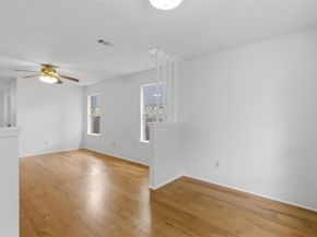 5305 Wolf RUN, Austin TX 78749