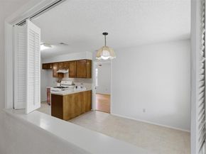 5305 Wolf RUN, Austin TX 78749