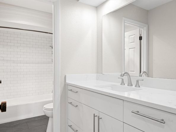 413 Ridgecrest RD, Georgetown TX 78628