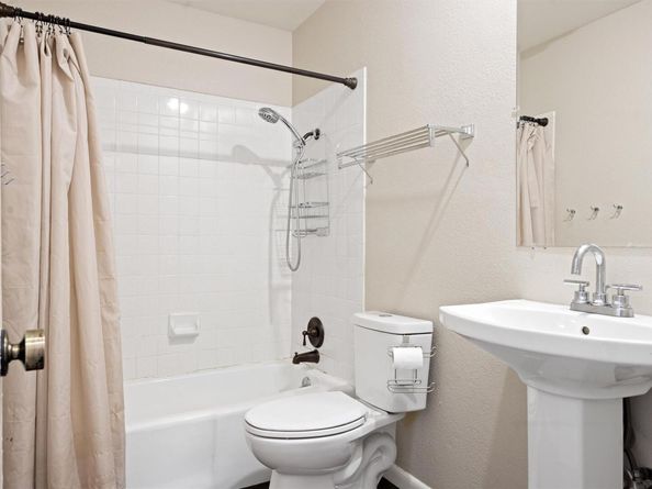413 Ridgecrest RD, Georgetown TX 78628