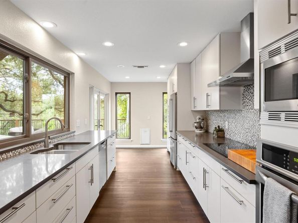 413 Ridgecrest RD, Georgetown TX 78628