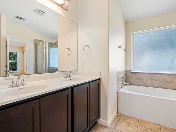 759 Heritage Springs TRL, Round Rock TX 78664