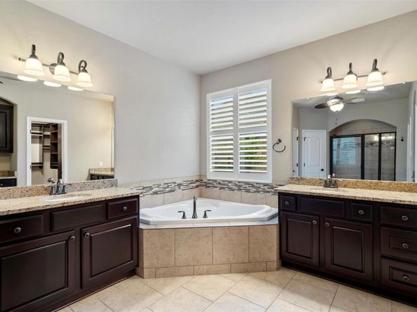 507 Wester Ross LN, Lakeway TX 78738