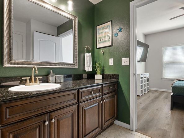 6000 Shepherd Mountain CV 302, Austin TX 78730
