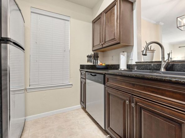 6000 Shepherd Mountain CV 302, Austin TX 78730