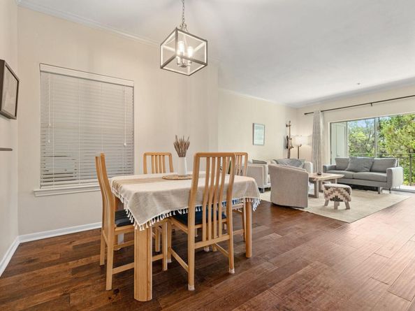 6000 Shepherd Mountain CV 302, Austin TX 78730