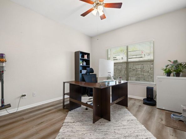 6000 Shepherd Mountain CV 302, Austin TX 78730