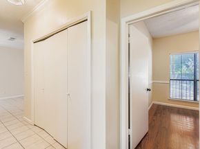 708 Graham PL 101, Austin TX 78705