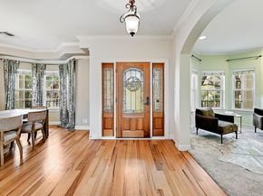 22 Hedgebrook WAY, The Hills TX 78738