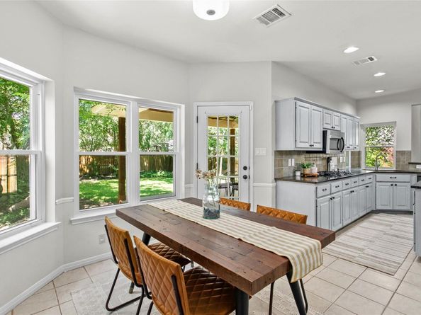 10832 Redmond RD, Austin TX 78739