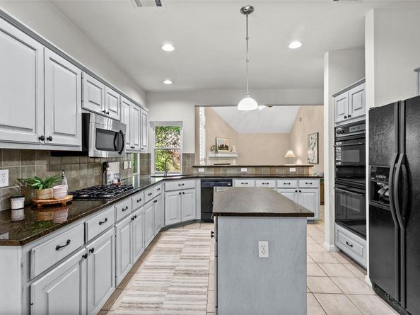 10832 Redmond RD, Austin TX 78739