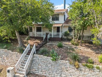 6005 Diamond Head DR