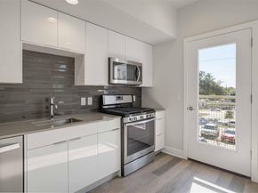 1800 E 4th ST 205, Austin TX 78702