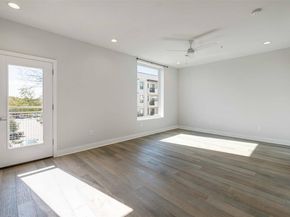 1800 E 4th ST 205, Austin TX 78702