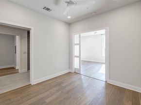 1800 E 4th ST 205, Austin TX 78702