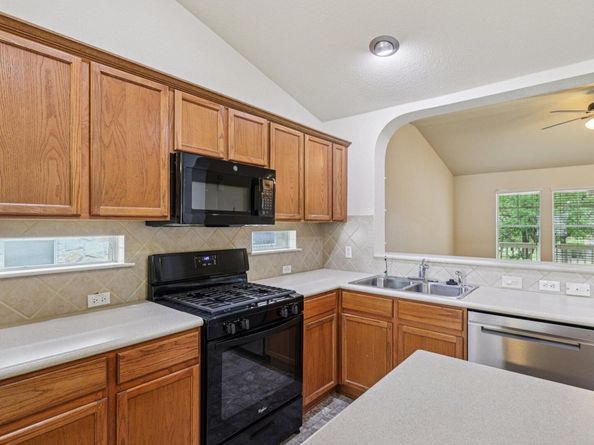 17904 Glacier Bay ST, Pflugerville TX 78660