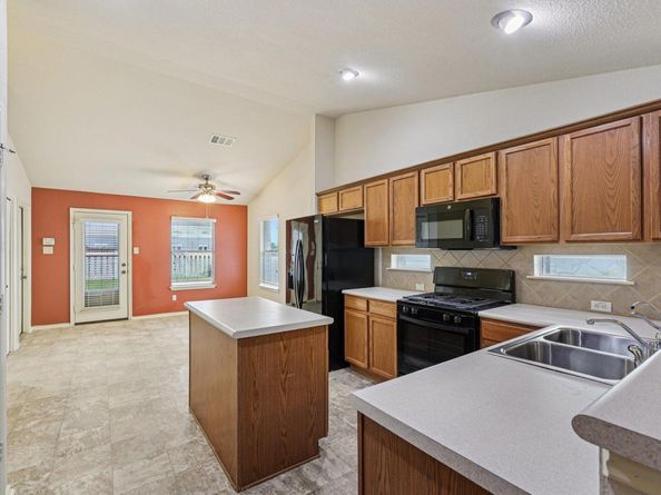 17904 Glacier Bay ST, Pflugerville TX 78660
