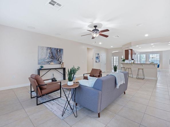 203 Independence Creek LN, Georgetown TX 78633