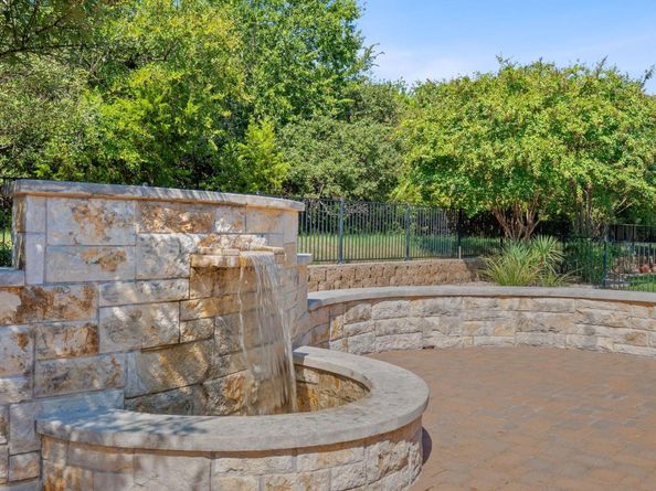 203 Independence Creek LN, Georgetown TX 78633