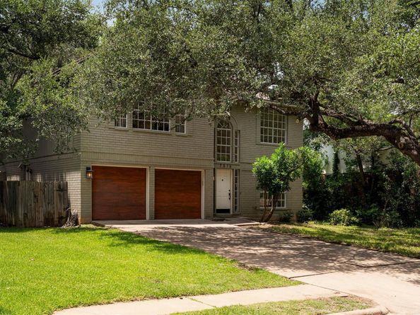 7516 Windrush DR, Austin TX 78729