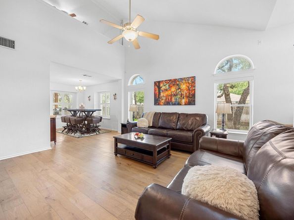 3462 Flowstone LN, Round Rock TX 78681