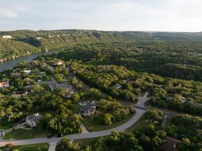 7201 Bowditch DR, Austin TX 78730