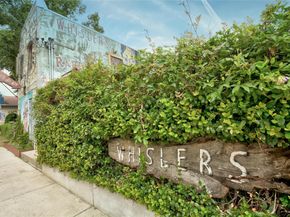 2705 E 2nd ST, Austin TX 78702