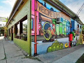 2705 E 2nd ST, Austin TX 78702