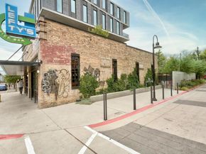 2705 E 2nd ST, Austin TX 78702