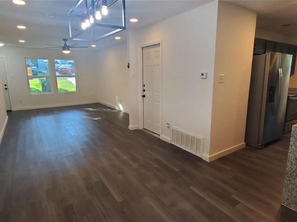 6913 Shannon DR, Austin TX 78724
