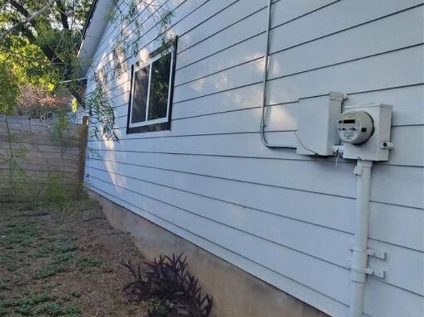 6913 Shannon DR, Austin TX 78724