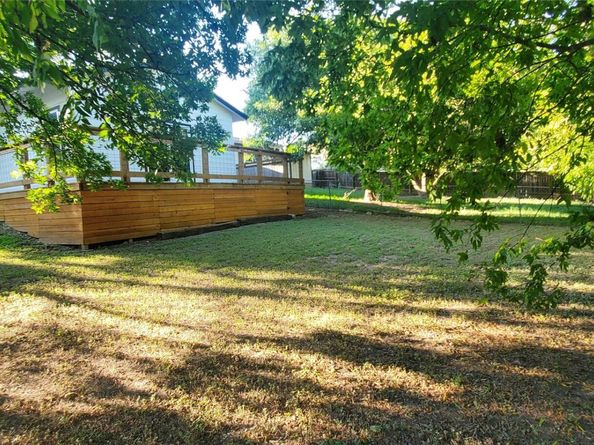 6913 Shannon DR, Austin TX 78724