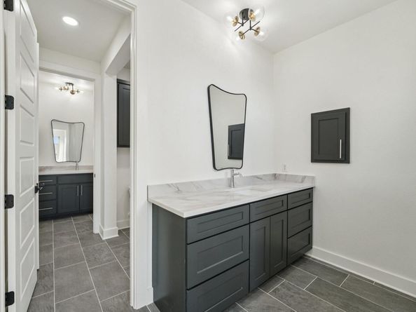 2811 Zach Scott ST, Austin TX 78723