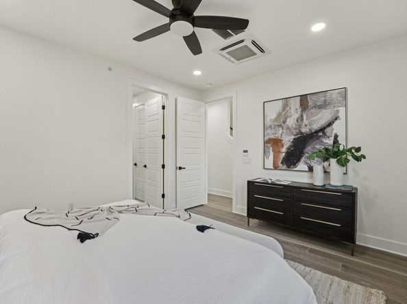 2811 Zach Scott ST, Austin TX 78723