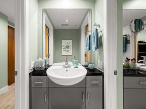 300 Bowie ST 2602, Austin TX 78703