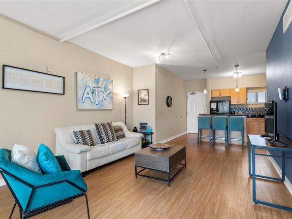 711 W 26th ST 706, Austin TX 78705